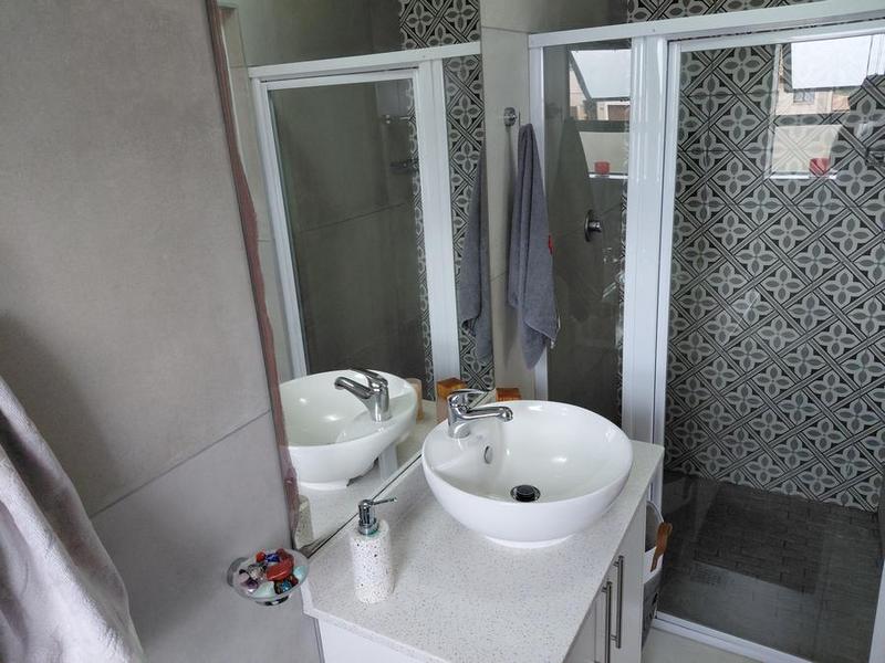 2 Bedroom Property for Sale in Island View Western Cape